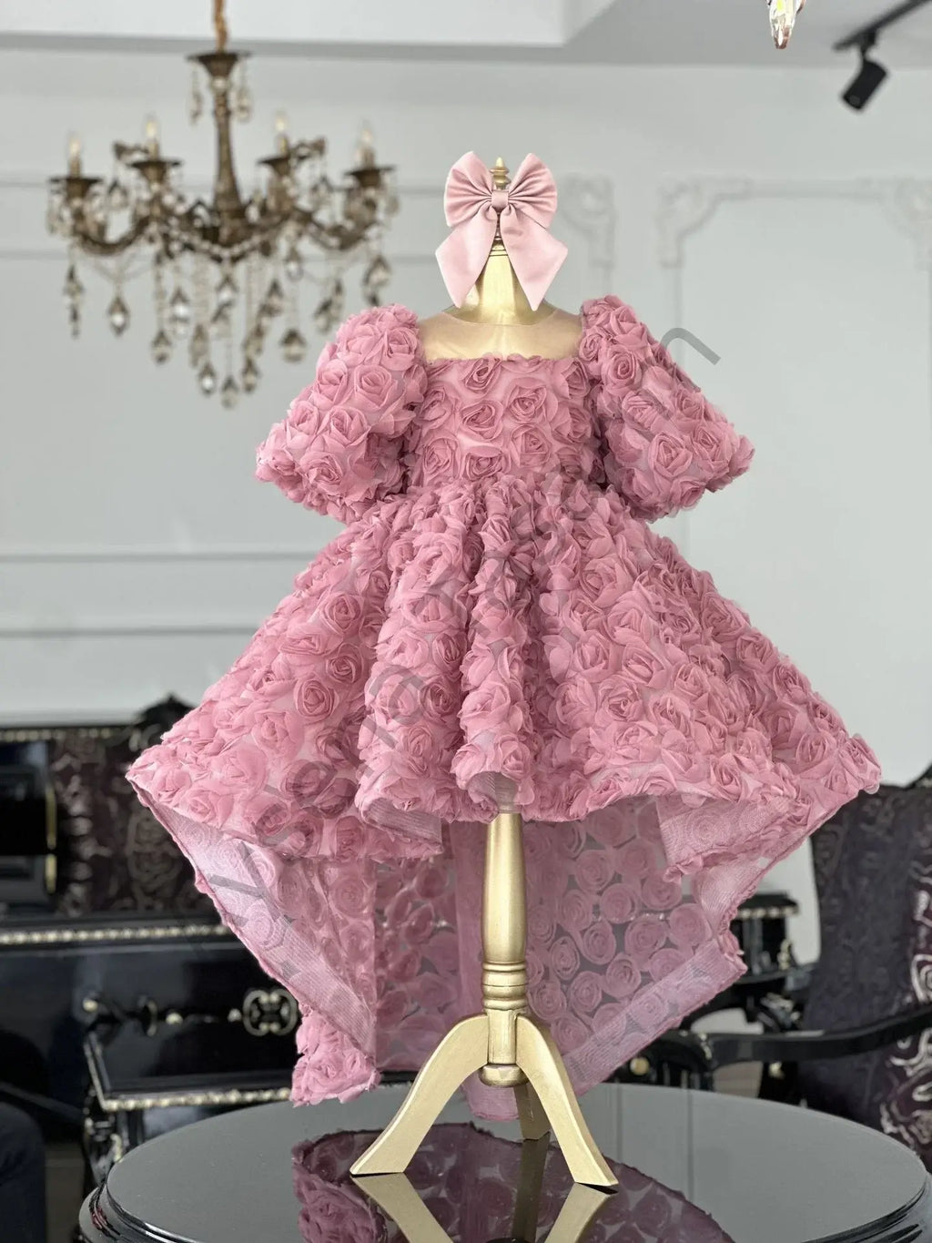 pudra rose kumaş kuyruklu kız çocuk abiye, kısa balon kol