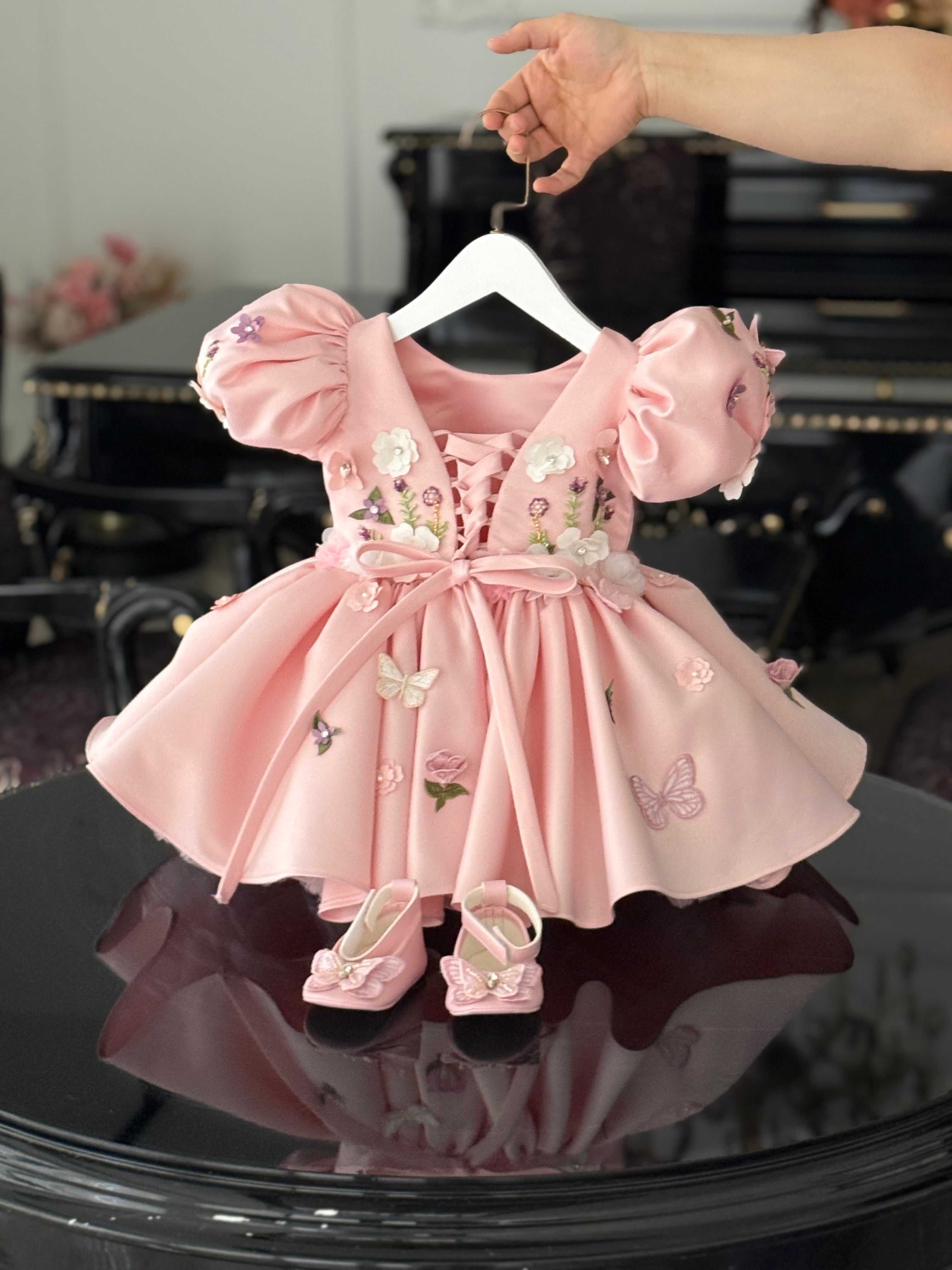 royal flower elbise etek görünümü