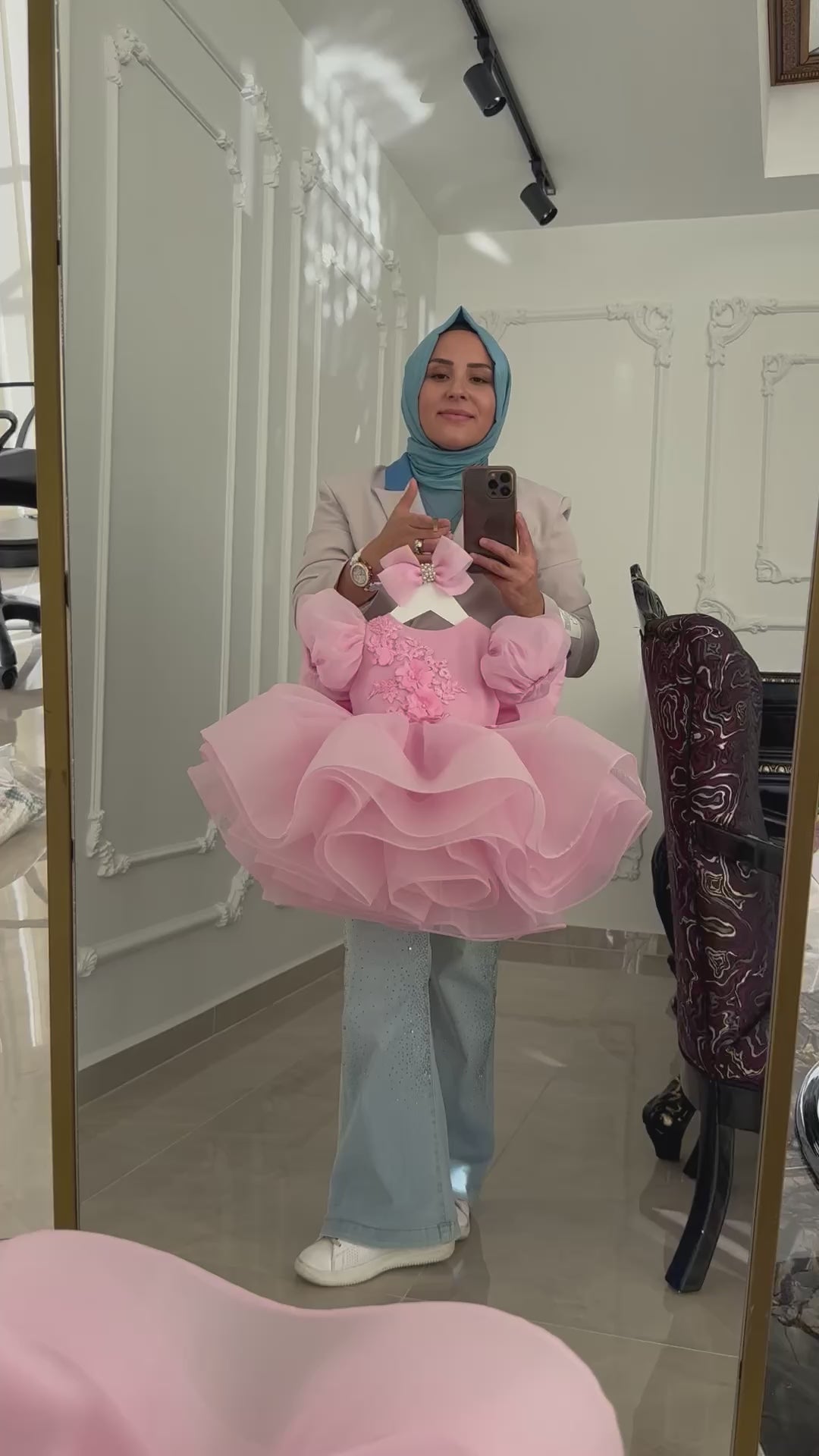 violetta kelebek kanatlı elbise tanıtım videosu
